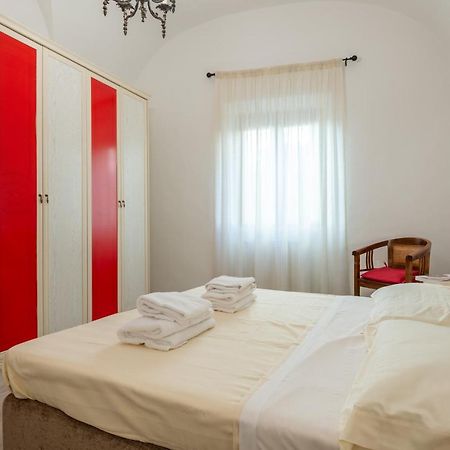 Santo Spirito 2 Bedrooms ฟลอเรนซ์ ภายนอก รูปภาพ