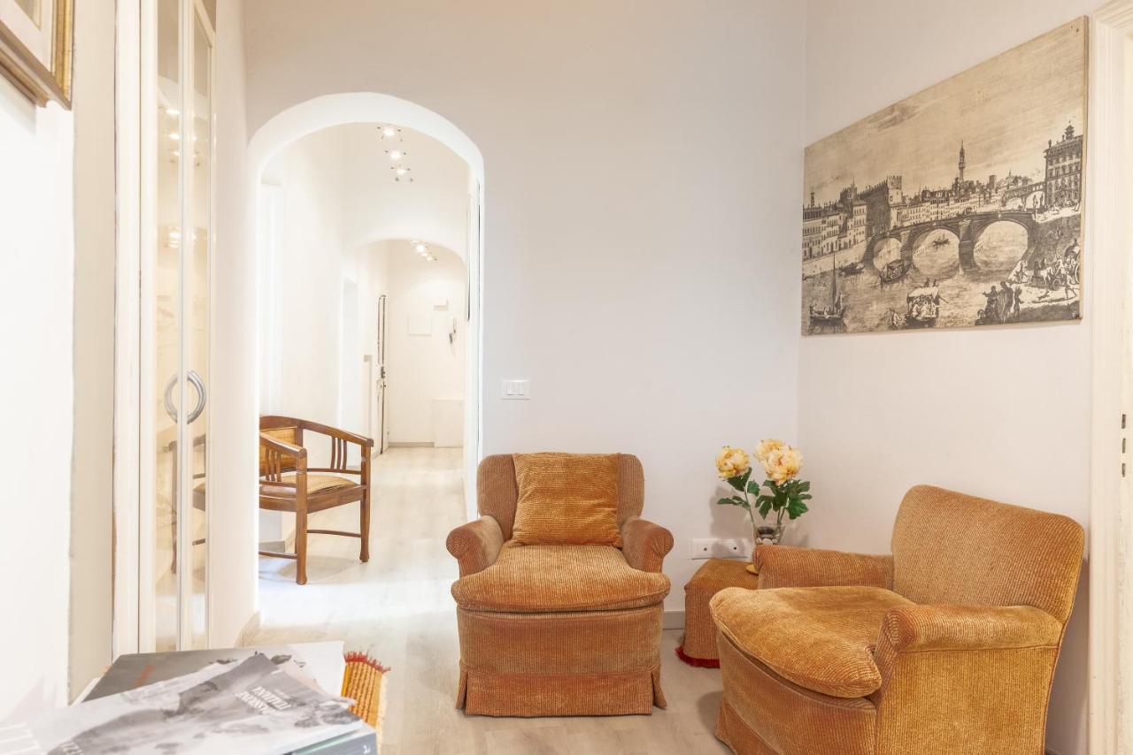 Santo Spirito 2 Bedrooms ฟลอเรนซ์ ภายนอก รูปภาพ