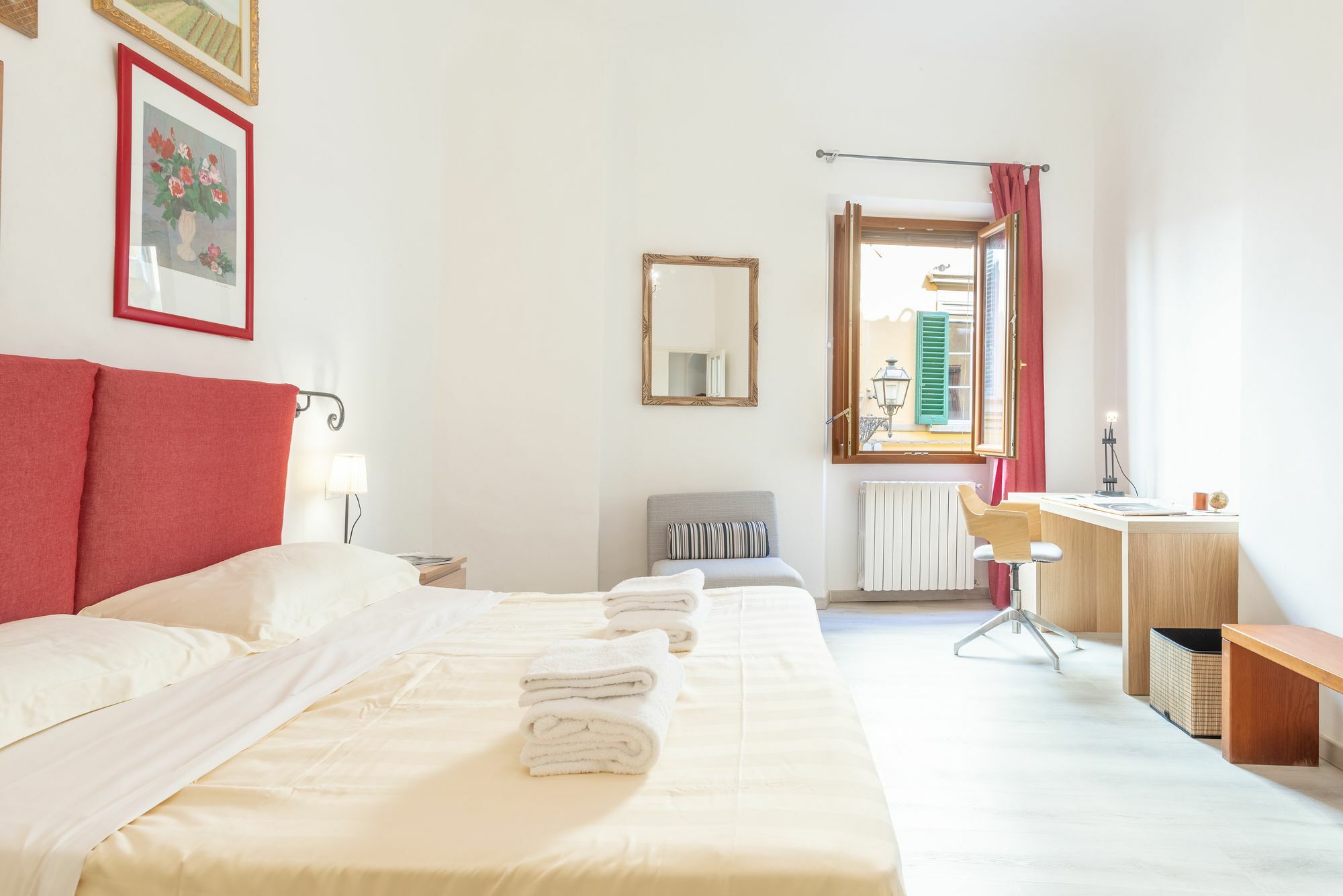 Santo Spirito 2 Bedrooms ฟลอเรนซ์ ภายนอก รูปภาพ